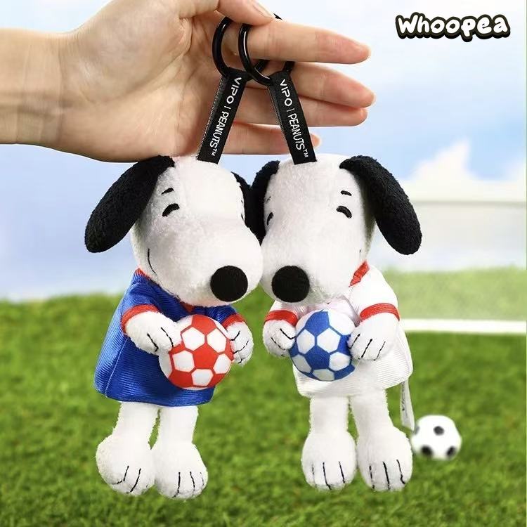 VIPO × PEANUTS Snoopy Football Series Plush Pendant Blind Box - Image 2